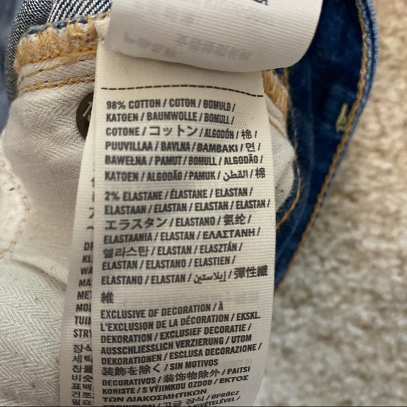 Hollister Low-rise Blue Boot-Cut Jeans, Size 3 - Picture 6 of 10